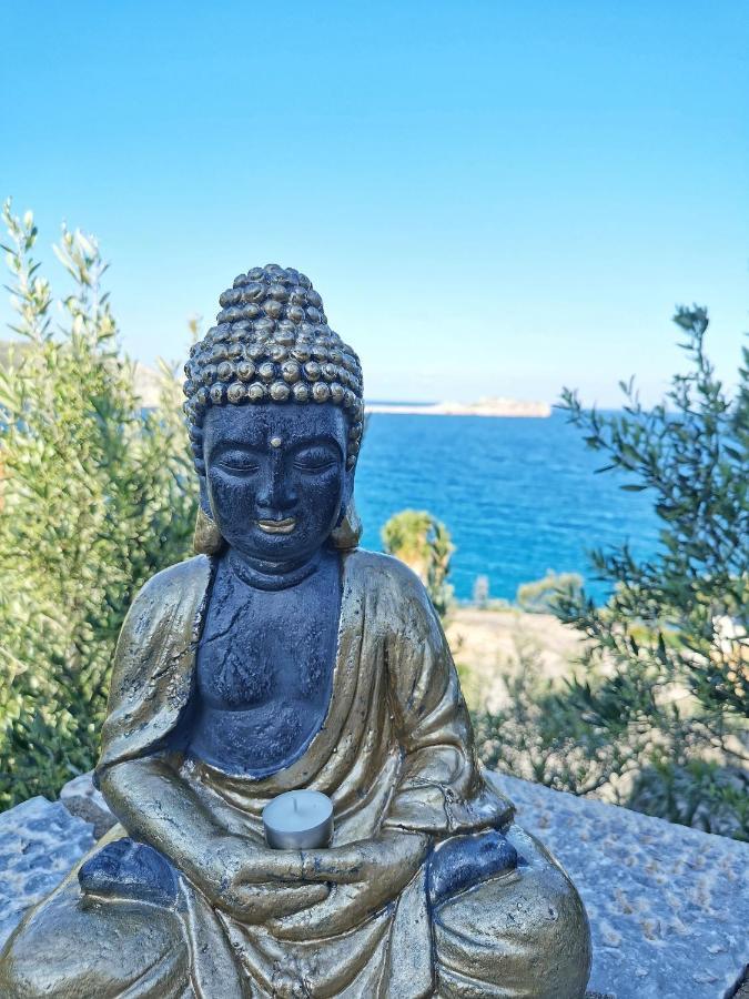 Athevillas Antonis Μίνα Εξωτερικό φωτογραφία