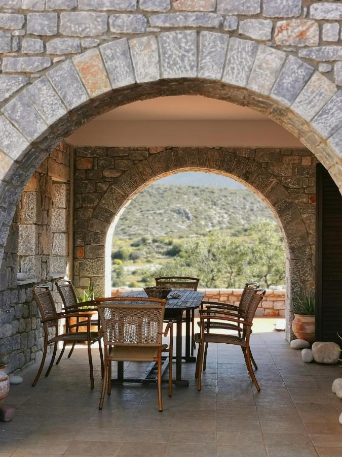 Athevillas Antonis Μίνα Εξωτερικό φωτογραφία
