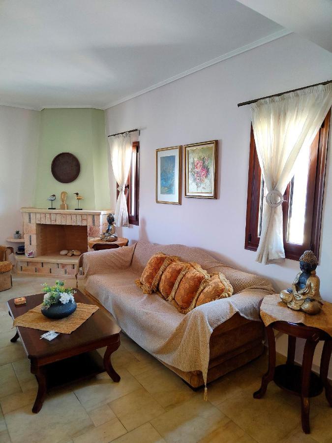 Athevillas Antonis Μίνα Εξωτερικό φωτογραφία