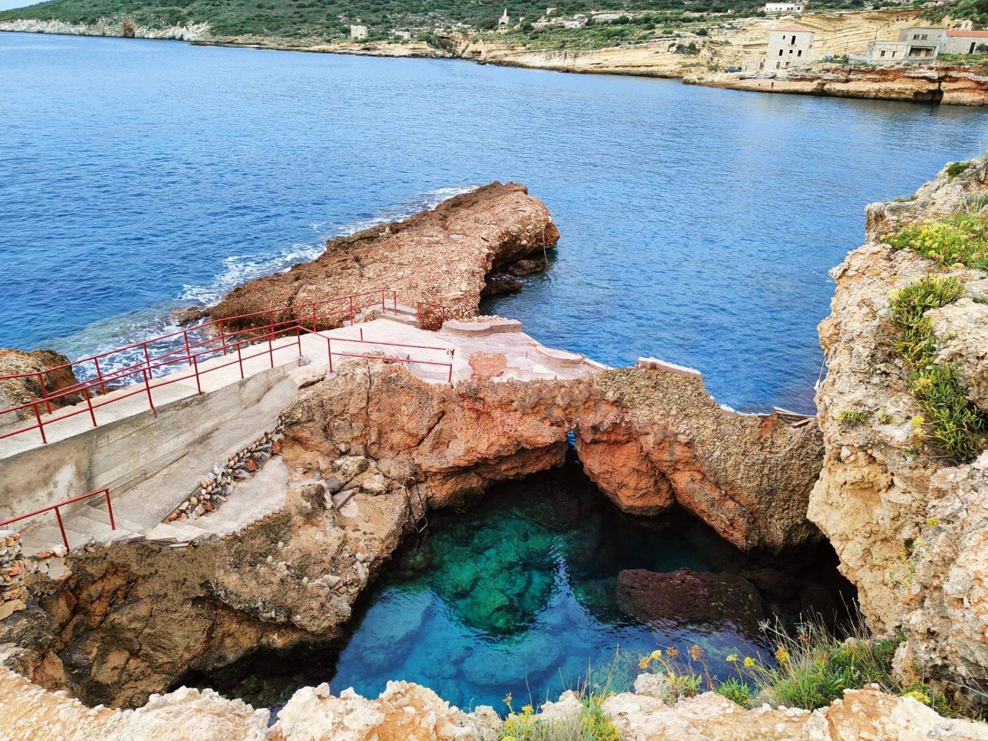 Athevillas Antonis Μίνα Εξωτερικό φωτογραφία