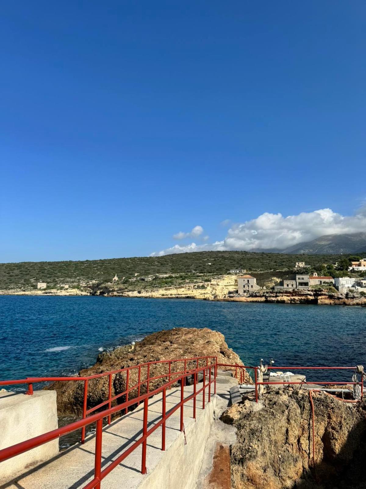 Athevillas Antonis Μίνα Εξωτερικό φωτογραφία