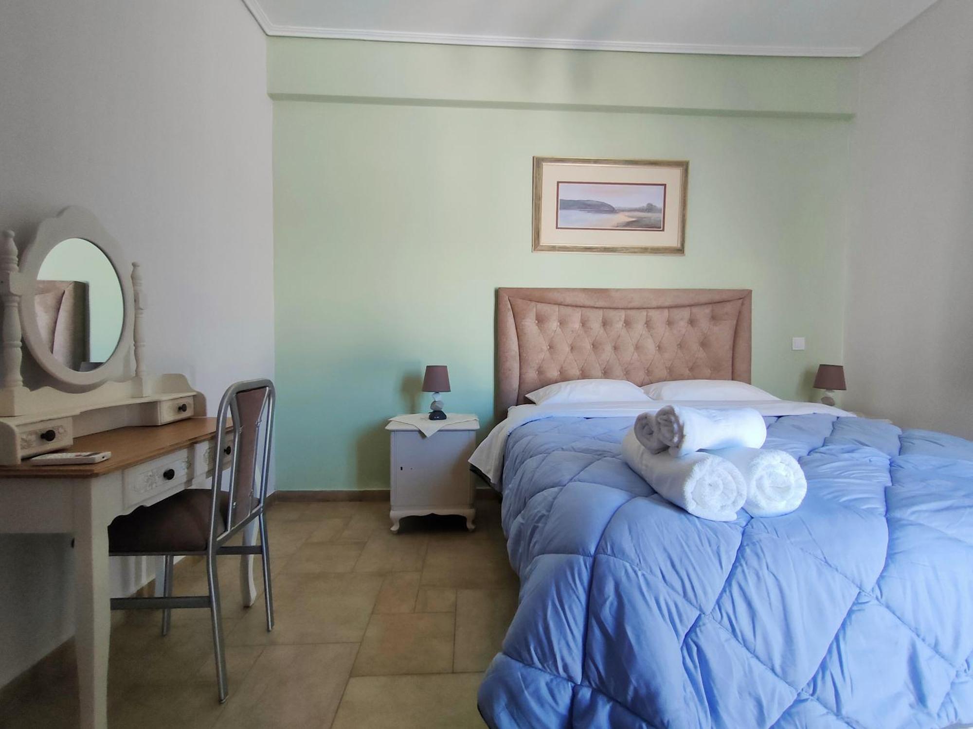 Athevillas Antonis Μίνα Εξωτερικό φωτογραφία