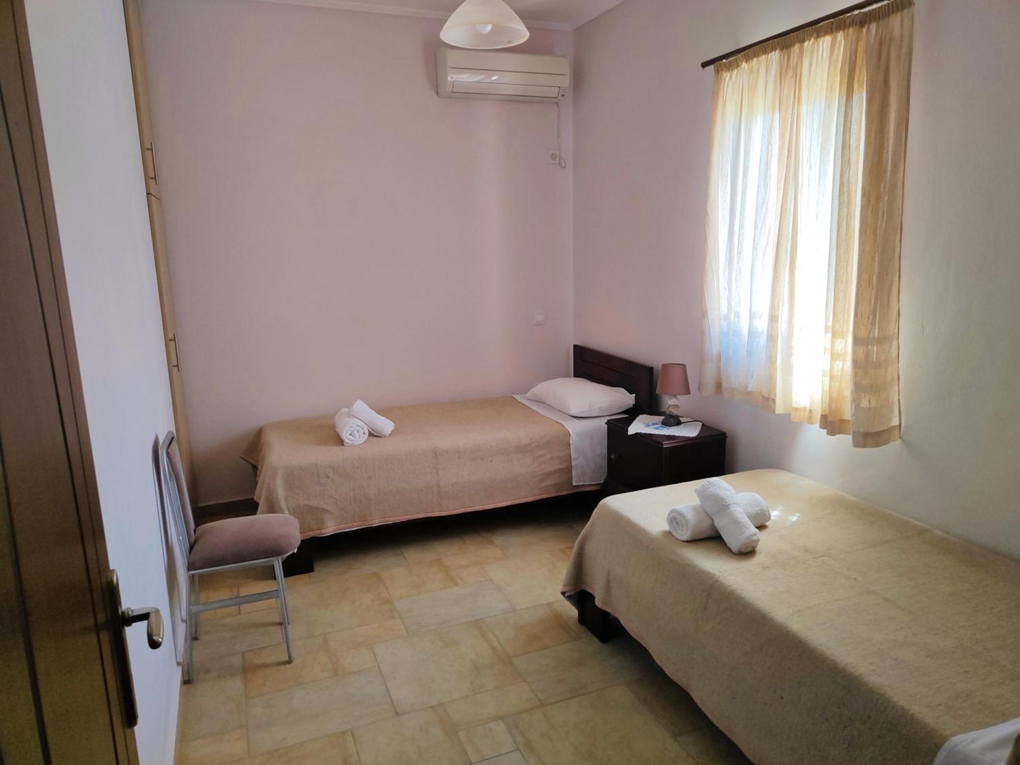 Athevillas Antonis Μίνα Εξωτερικό φωτογραφία