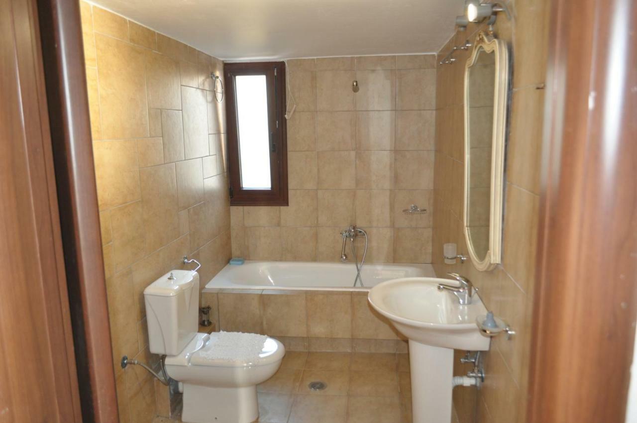 Athevillas Antonis Μίνα Εξωτερικό φωτογραφία