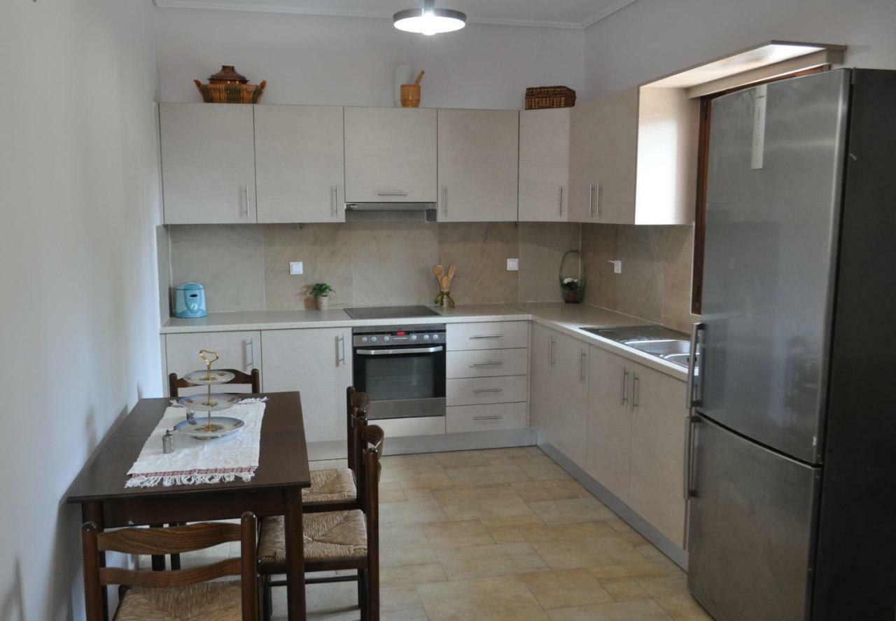 Athevillas Antonis Μίνα Εξωτερικό φωτογραφία