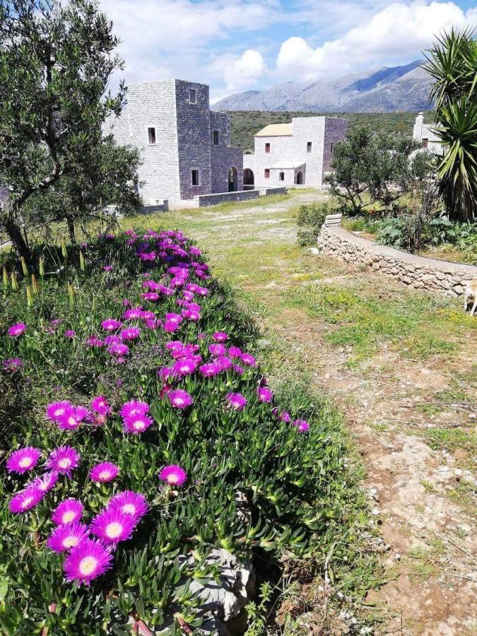 Athevillas Antonis Μίνα Εξωτερικό φωτογραφία